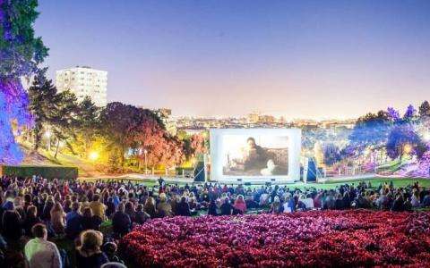 Silhouette Festival Paris