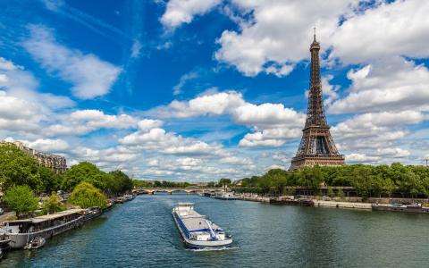 Explore Paris This Summer: Sports and Cruises around Île Saint-Denis
