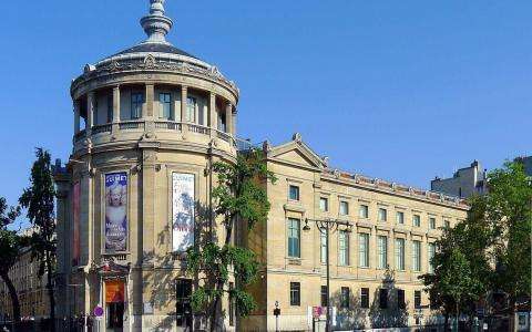 Enjoy Ice Cream on the Musée Guimet Terrace this Summer