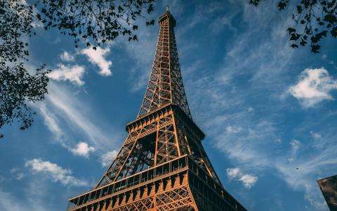 COVID-19 : Everything You Need To Know About The Situation In Paris